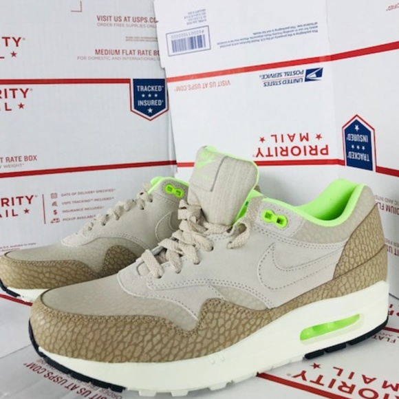 Nike Mens Air Max Safari Desert Camo 512033 203 Nike Mens Air Max Safari Desert Camo 512033 203
